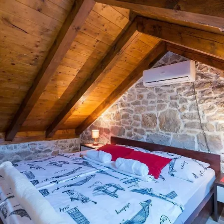 Сasa de vacaciones Ferienhaus Fuer 14 Personen Und 2 Kinder In Stankovic Bei Orebic, Dalmatien Sueddalmatien